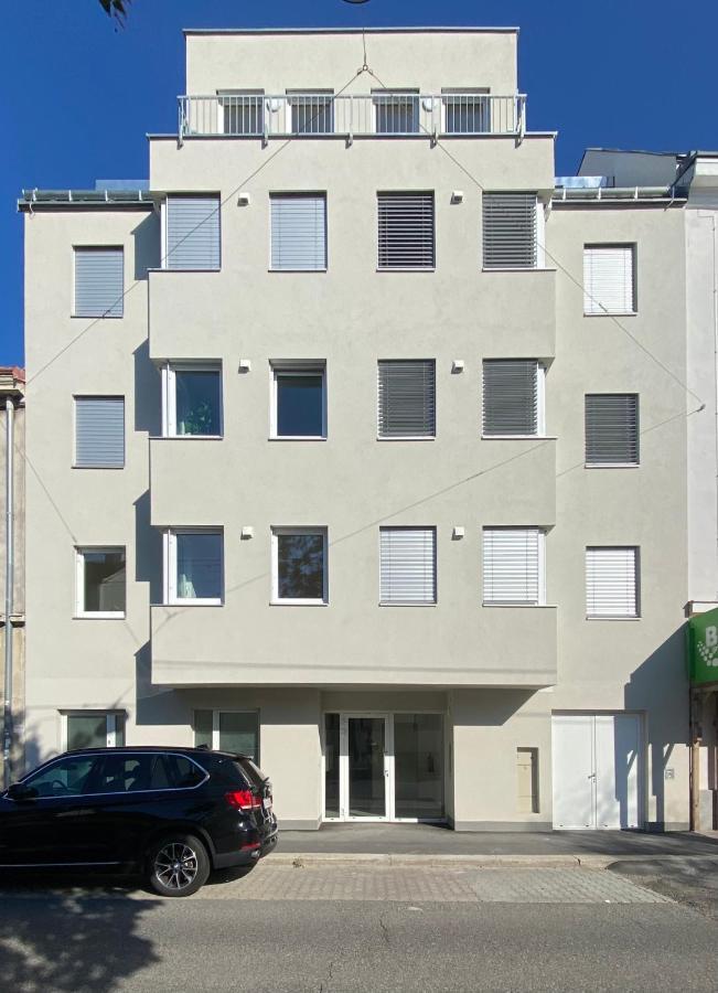 Stad10 - Apartments Very Close To Subway U2 Stadlau Viena Exterior foto