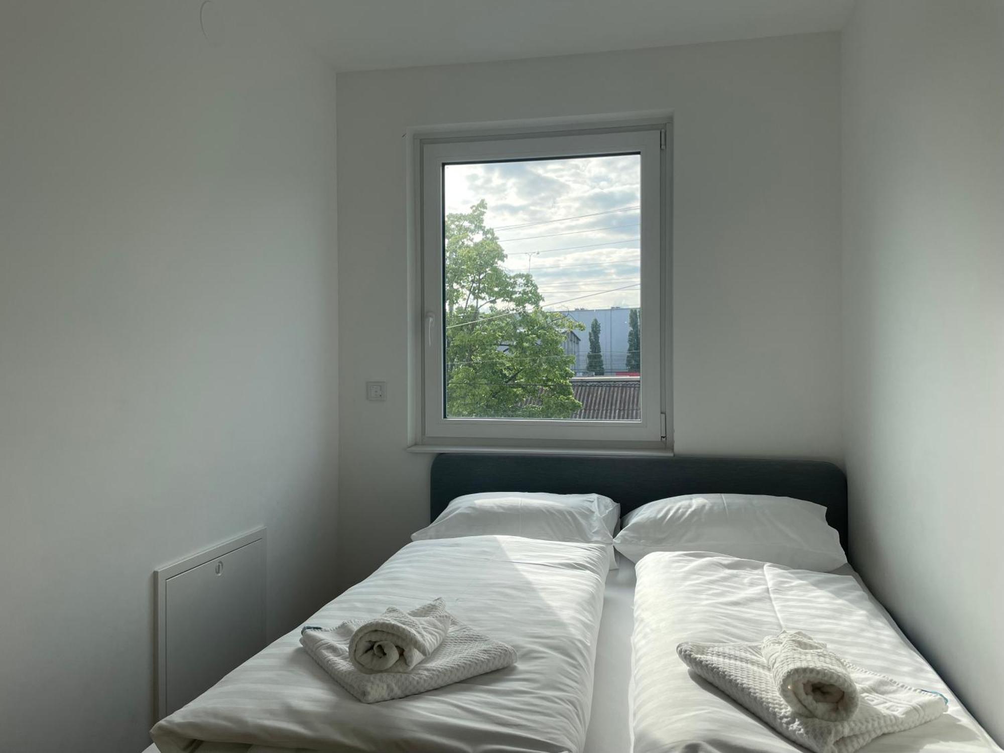 Stad10 - Apartments Very Close To Subway U2 Stadlau Viena Exterior foto